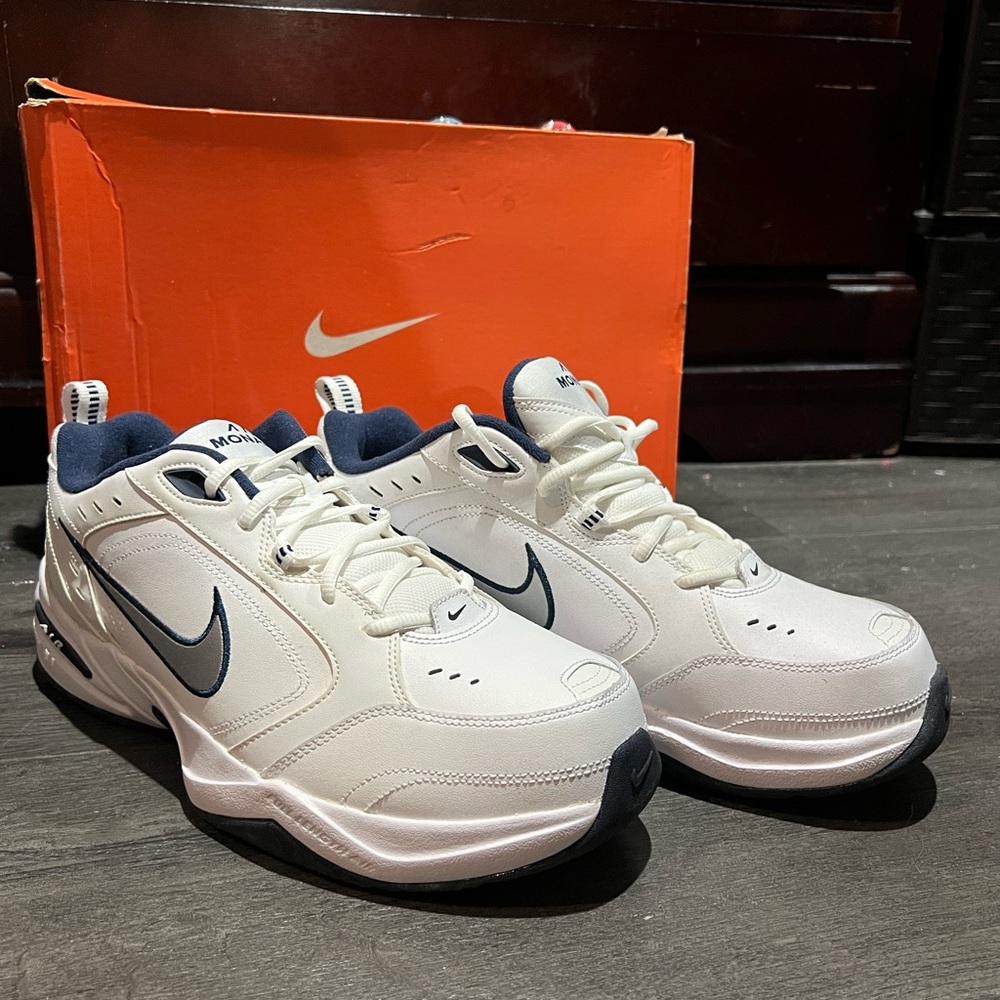 Nike Men's White and Navy Athletic Shoes
